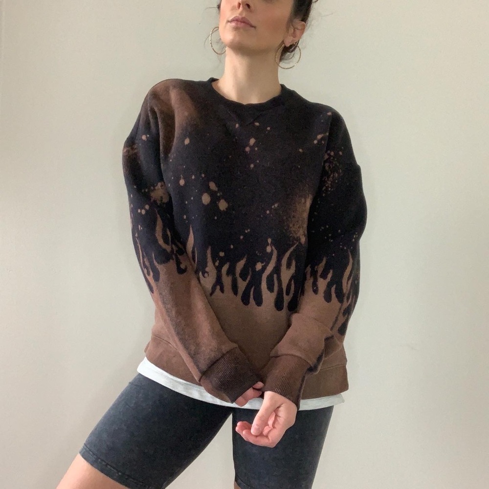 Bleach Dyed Sweatshirt